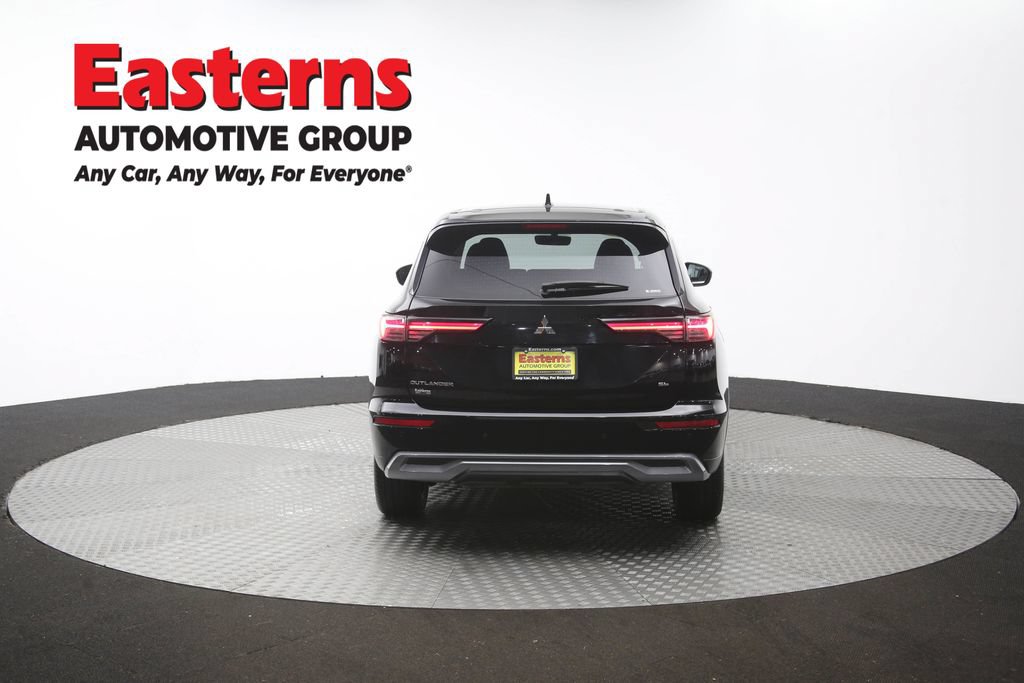 Used 2025 Mitsubishi Outlander SE AWD/4WD image 37