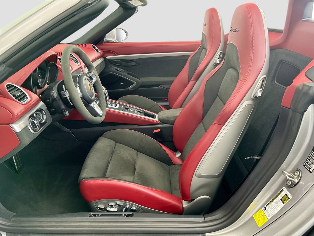 Used 2021 Porsche 718 Boxster Spyder RWD image 16