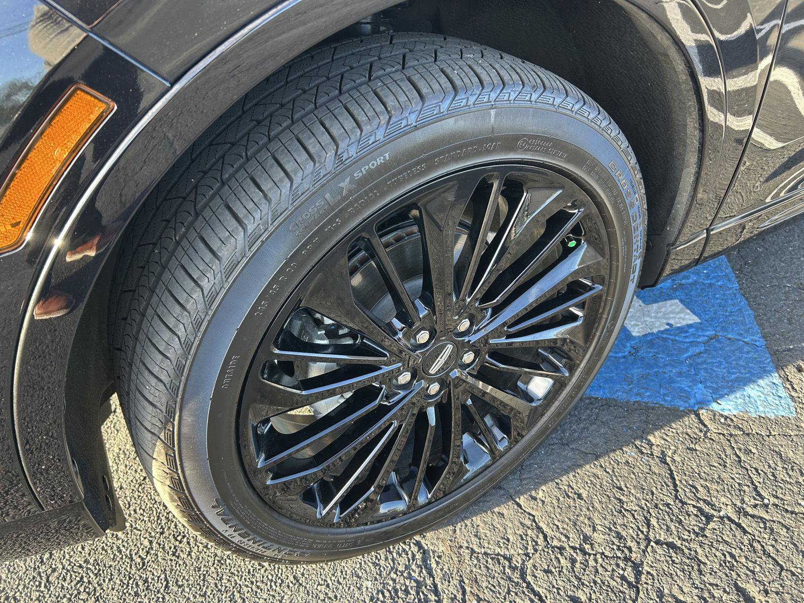 Used 2025 Lincoln Corsair AWD w/ Equipment Group 101A image 12