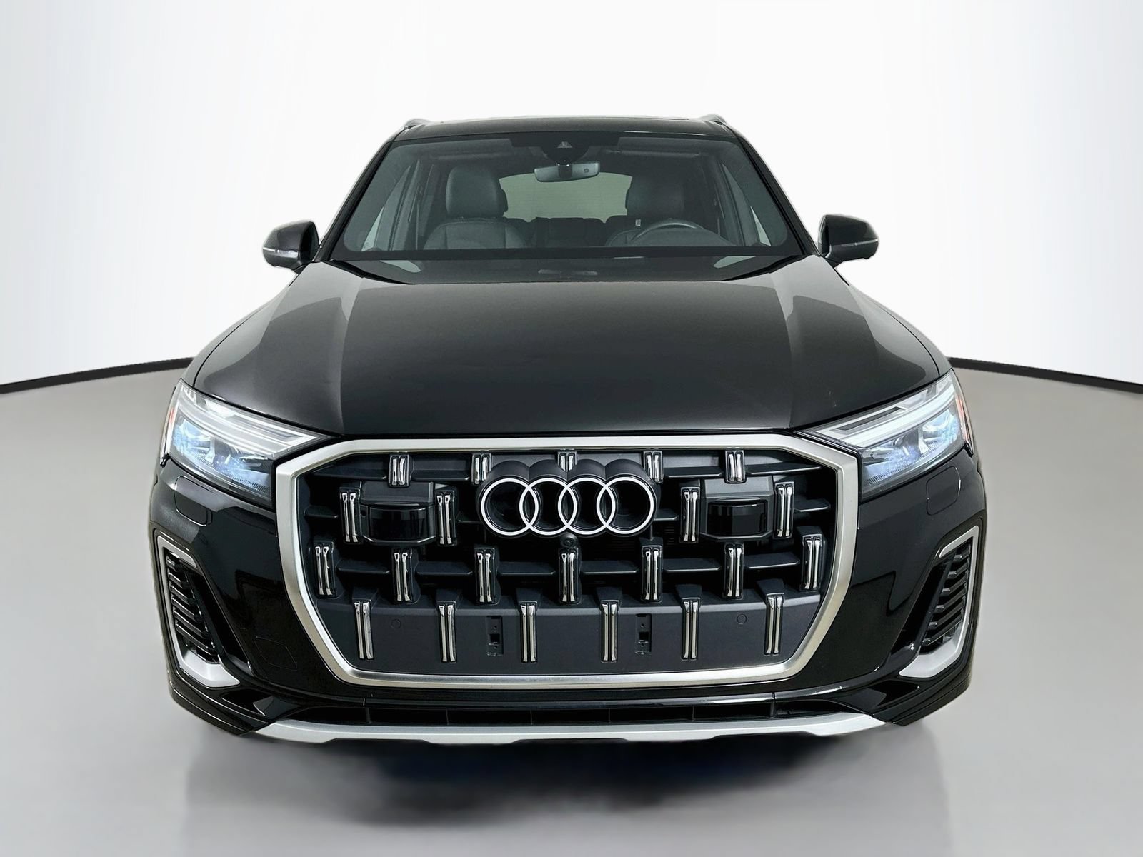 Used 2026 Audi Q7 3.0T Premium Plus w/ Premium Plus Package AWD/4WD image 2