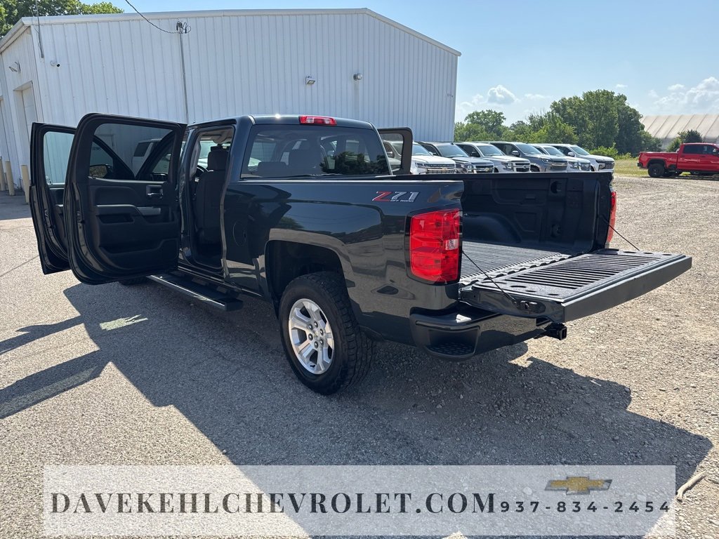 Used 2018 Chevrolet Silverado 1500 LT w/ All Star Edition image 30