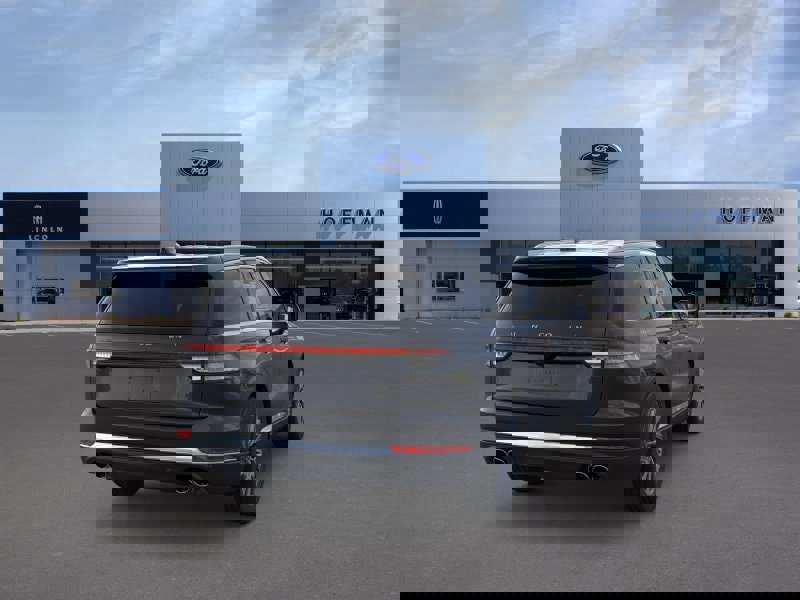 New 2026 Lincoln Aviator AWD image 8