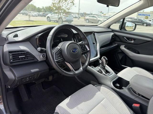 Used 2024 Subaru Outback Premium AWD/4WD image 11