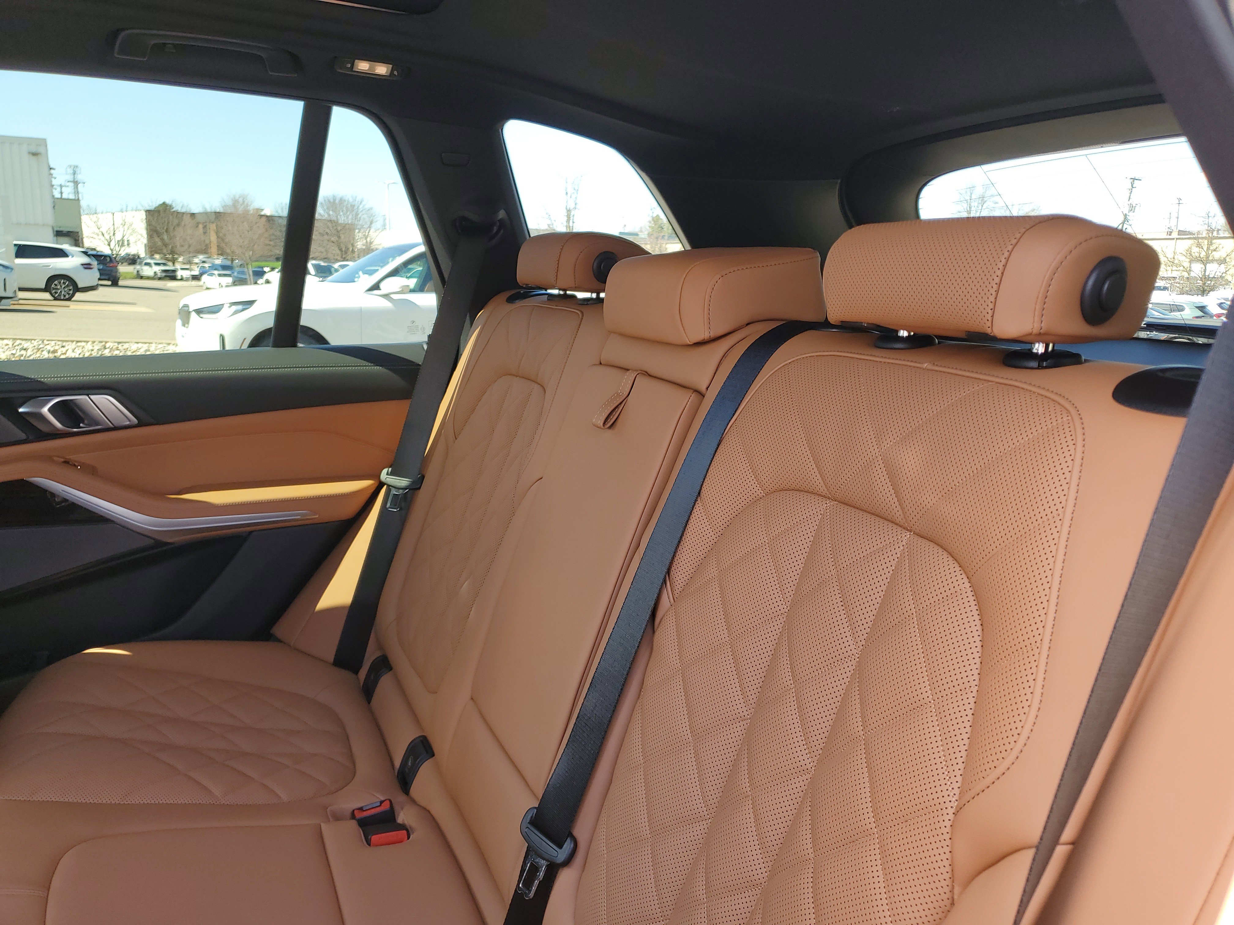 New 2026 BMW X5 xDrive40i w/ M Sport Package AWD/4WD image 22