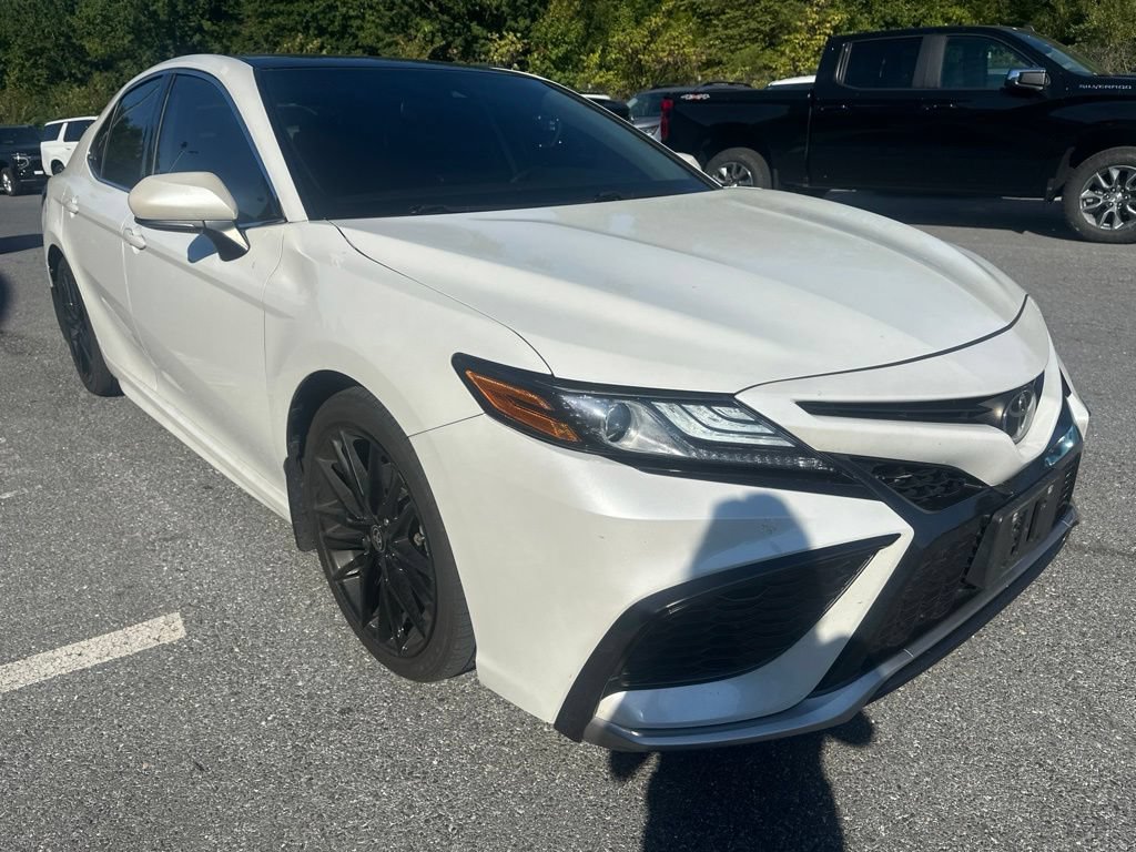 Used 2022 Toyota Camry XSE w/ Cold Weather Package AWD/4WD image 3