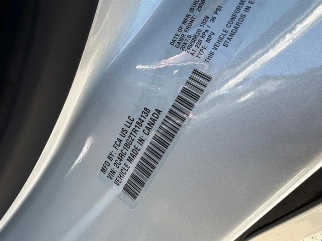 New 2026 Chrysler Pacifica Select w/ S Appearance Package image 25