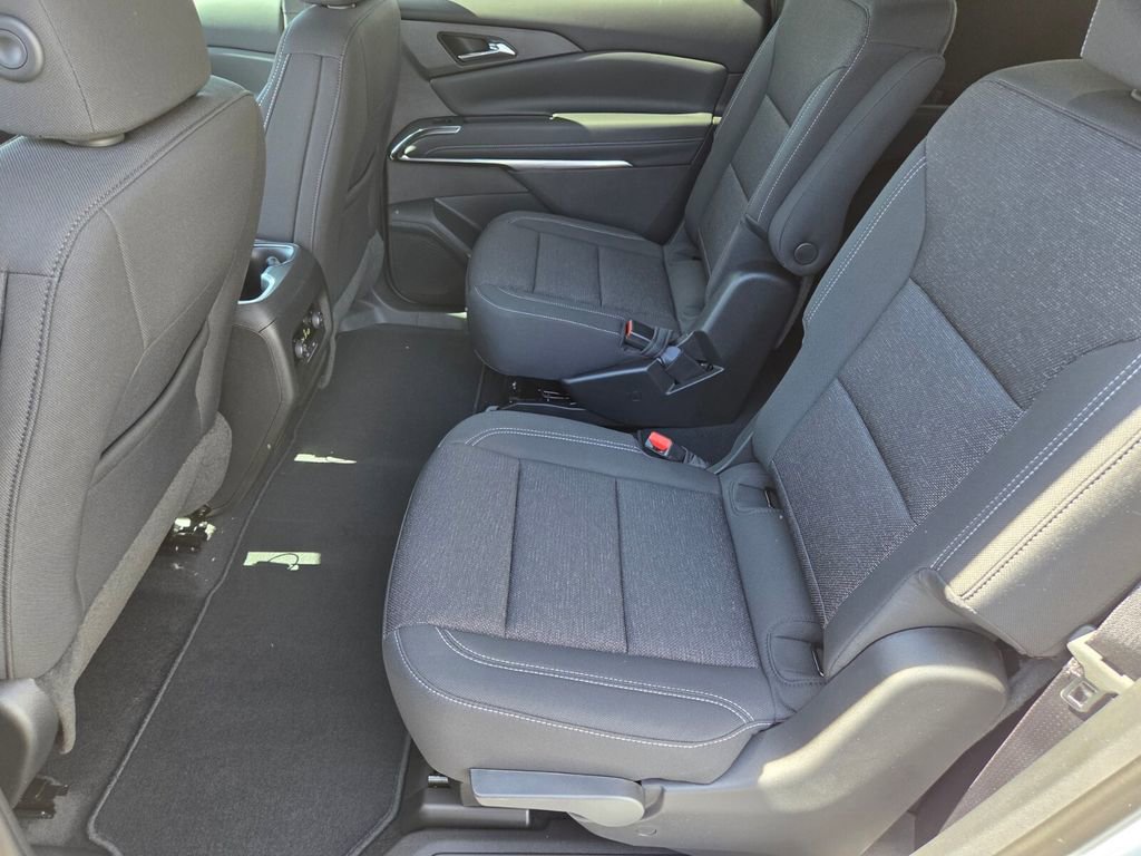 New 2026 Chevrolet Traverse LT w/ Driver Confidence Package FWD image 7