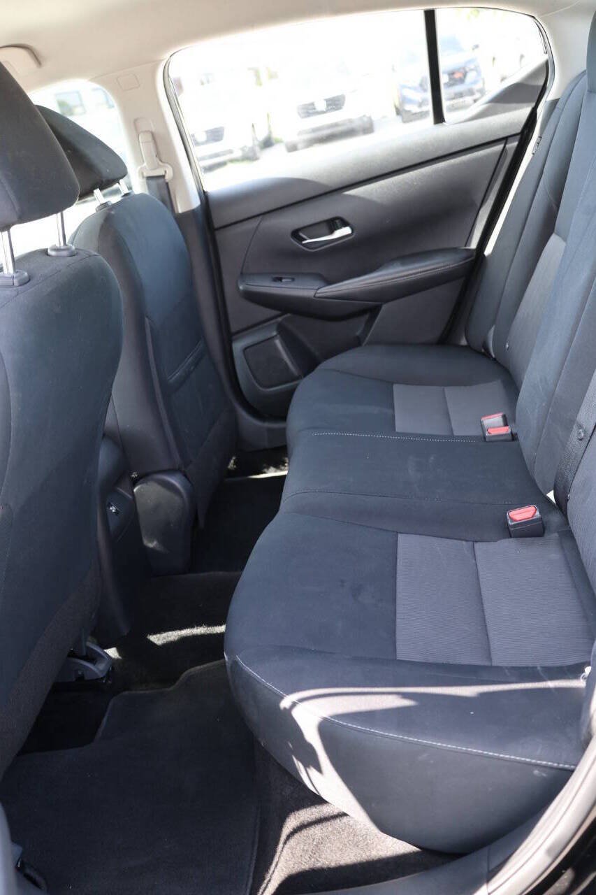 Used 2023 Nissan Sentra SV w/ All-Weather Package FWD image 17