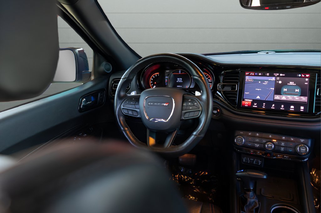 Used 2022 Dodge Durango R/T w/ Blacktop Package AWD/4WD image 26