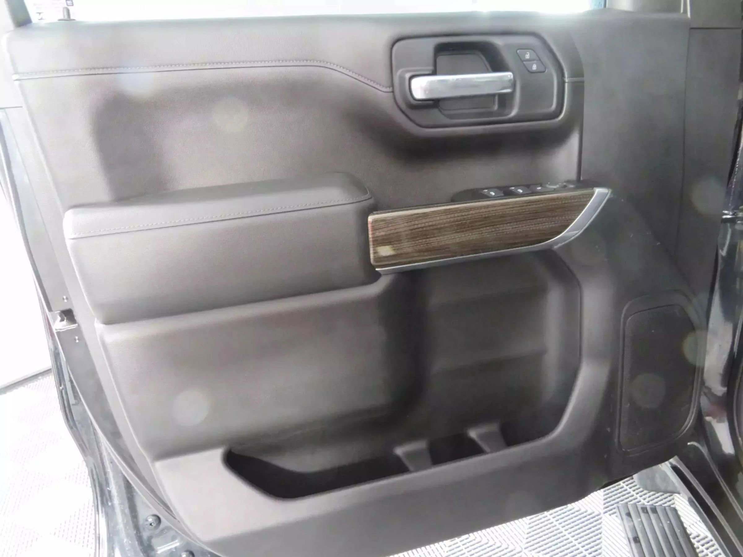Used 2019 Chevrolet Silverado 1500 RST w/ All-Star Edition AWD/4WD image 39