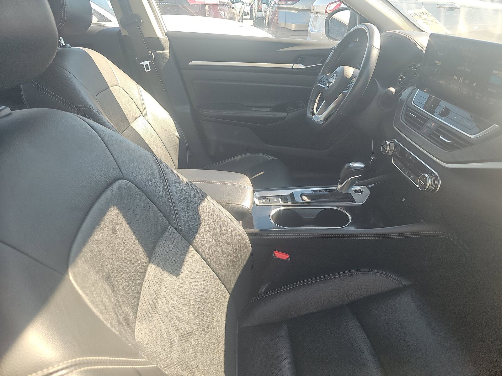 Used 2024 Nissan Altima 2.5 SL image 11