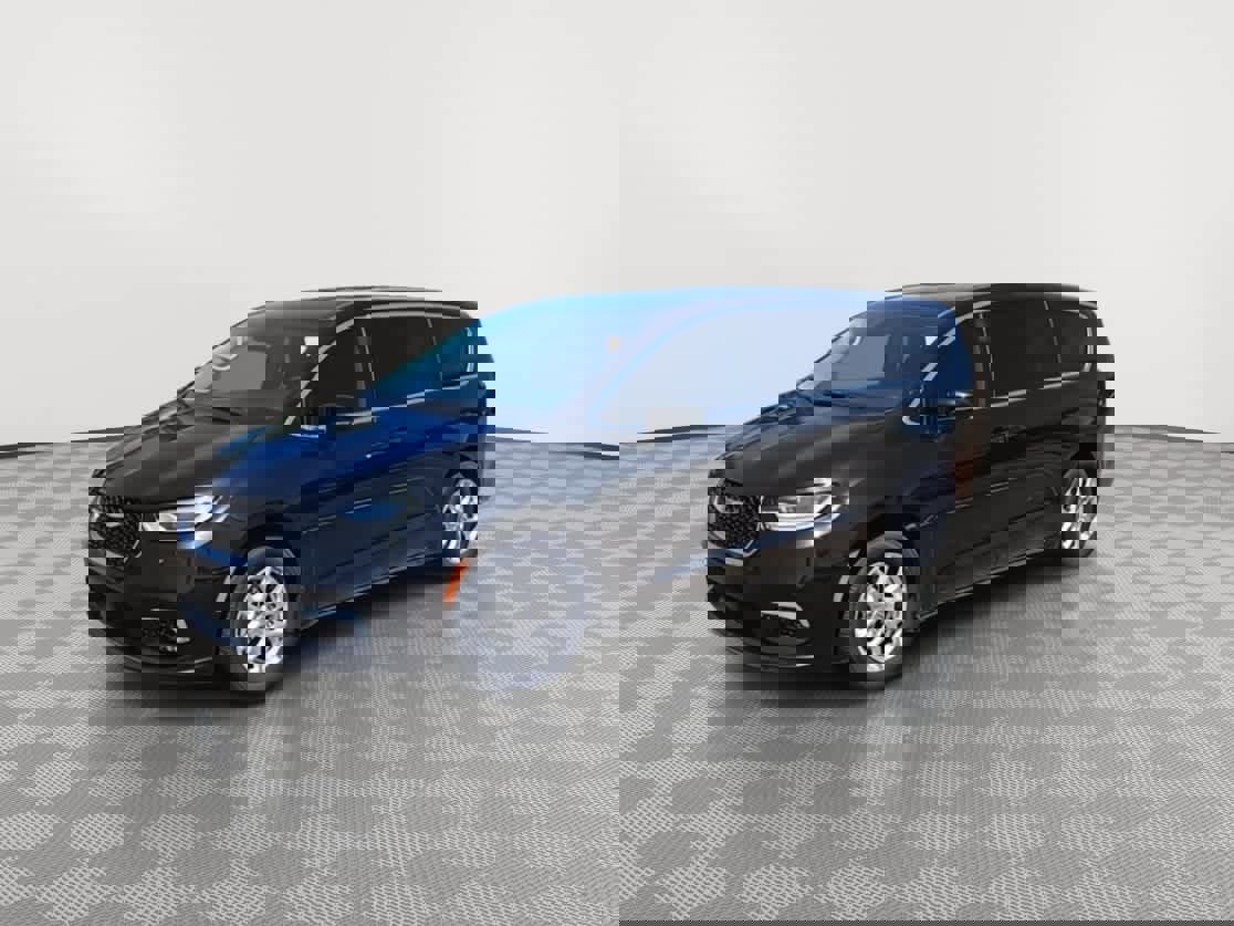 Used 2023 Chrysler Pacifica Touring-L image 4