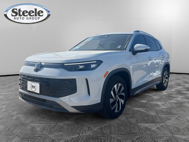 New 2026 Volkswagen Tiguan S FWD image 1