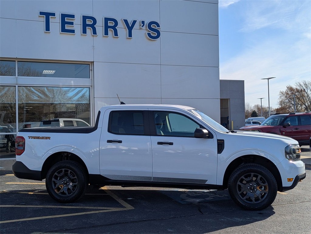 Used 2024 Ford Maverick Tremor w/ Tremor Off-Road Package image 2