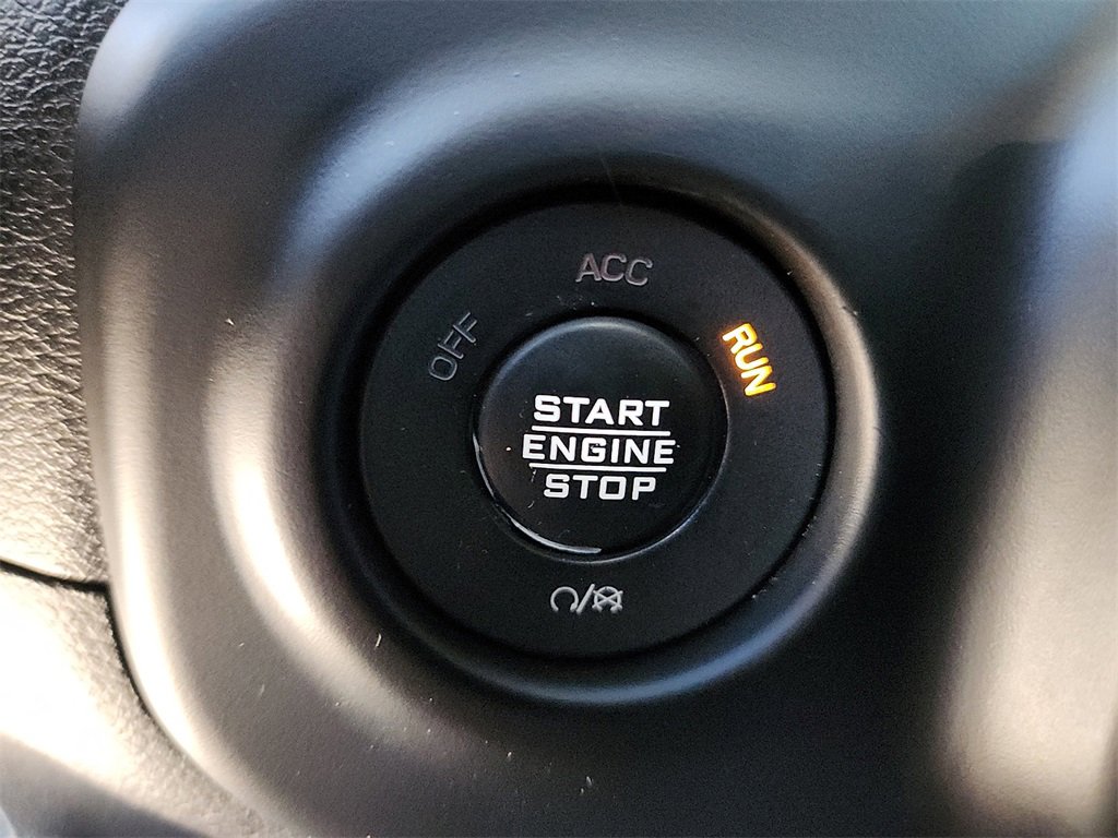 Used 2021 Jeep Gladiator Willys image 25