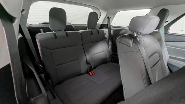Used 2025 Ford Explorer Active RWD image 23