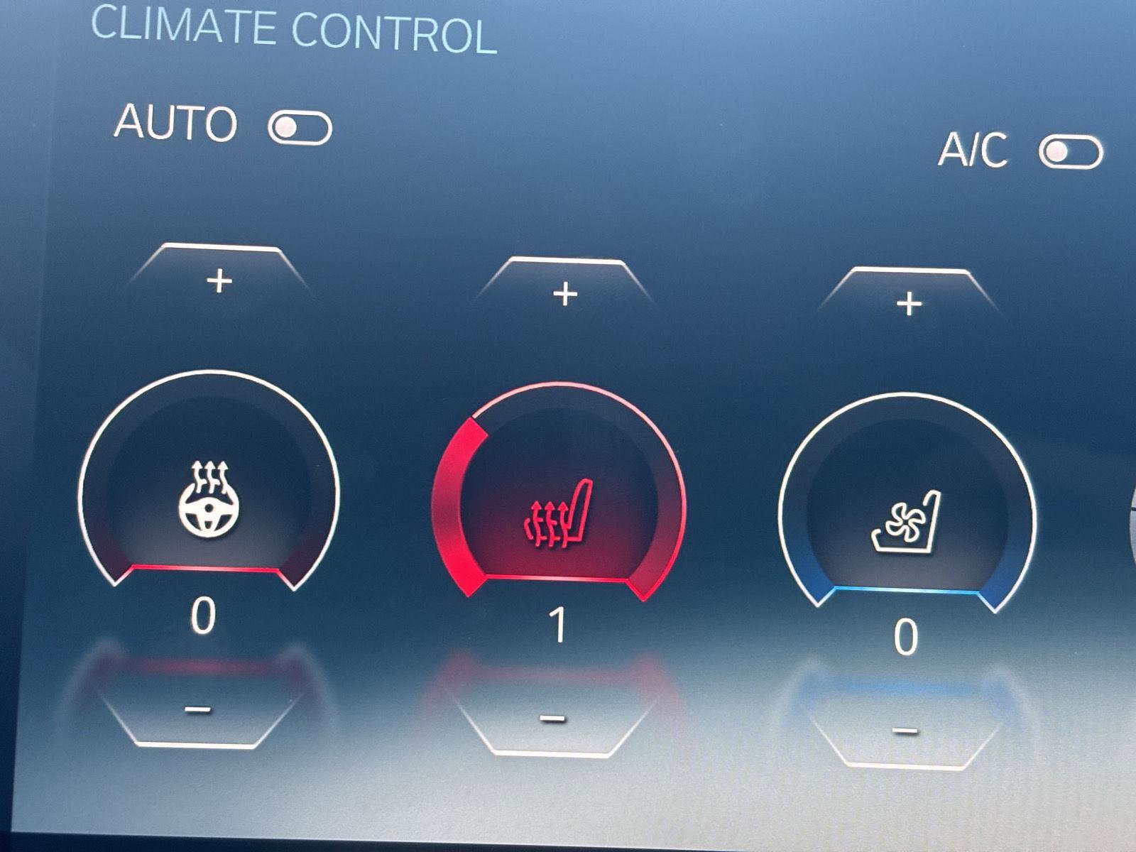 Used 2023 BMW X7 M60i w/ Executive Package image 27