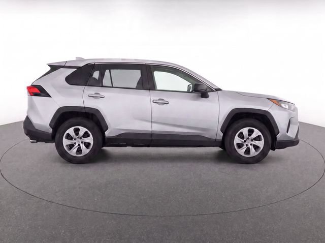 Used 2025 Toyota RAV4 LE AWD/4WD image 8