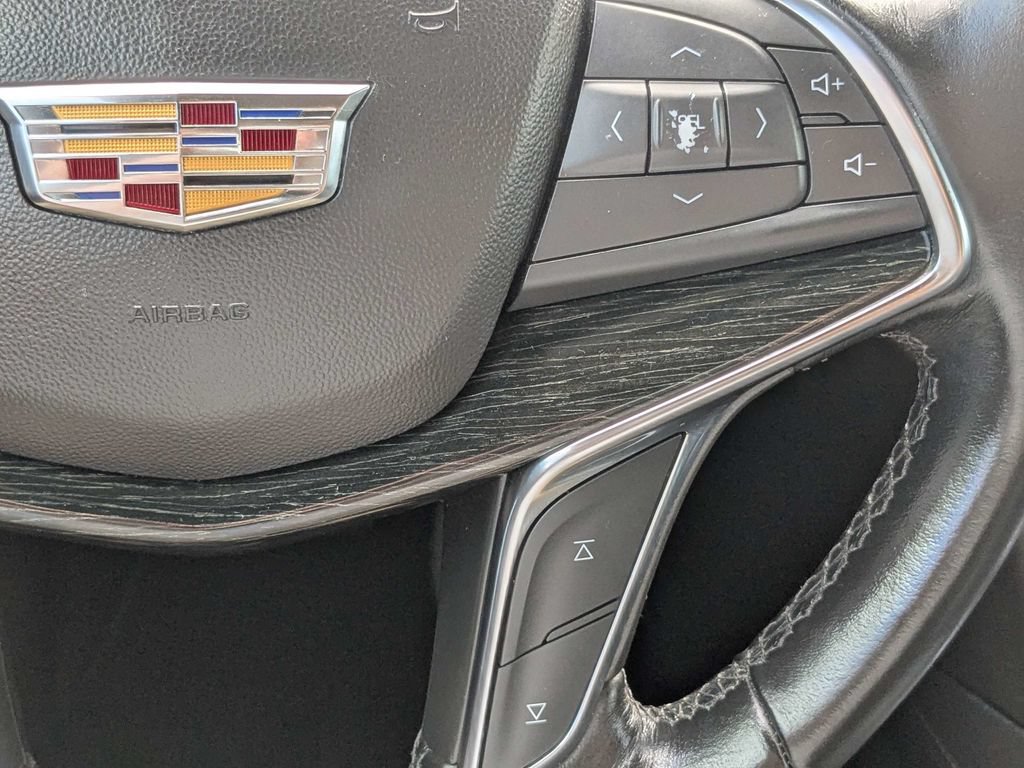 Used 2020 Cadillac XT5 Premium Luxury FWD image 32