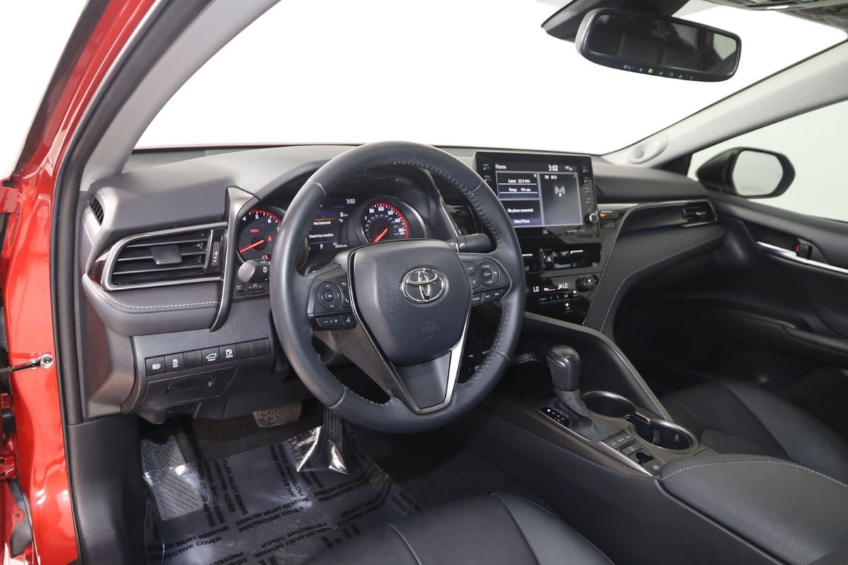 Used 2021 Toyota Camry XSE FWD image 26