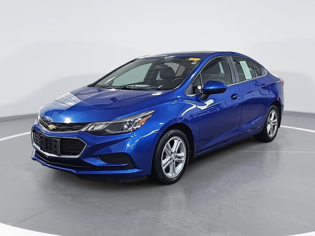 Certified 2018 Chevrolet Cruze LT w/ LT Convenience Package FWD image 9