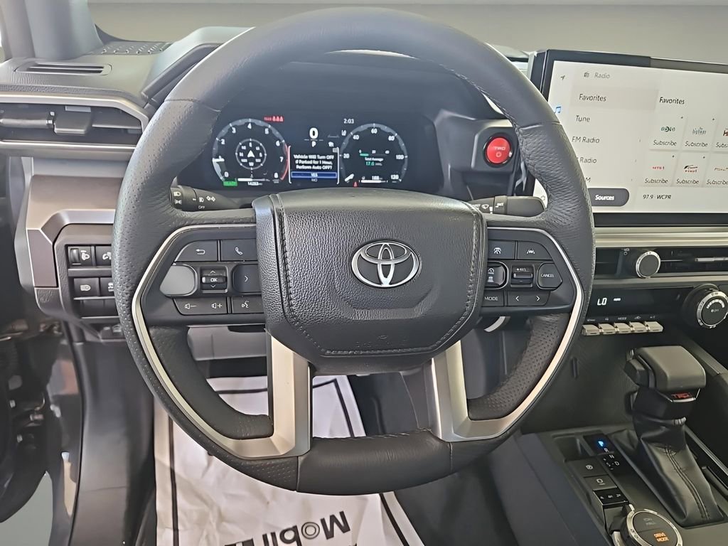 Used 2025 Toyota Tacoma TRD Sport image 29