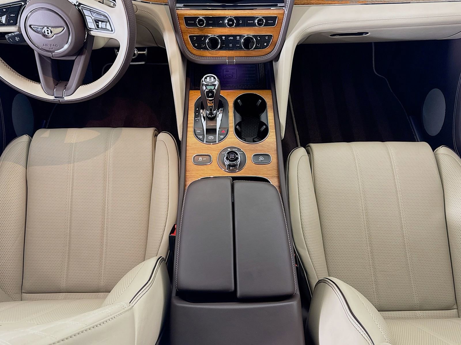 Certified 2023 Bentley Bentayga image 23