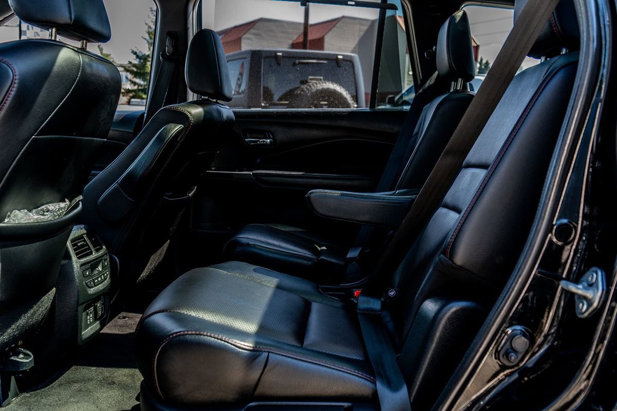 Used 2022 Honda Pilot Black Edition image 33