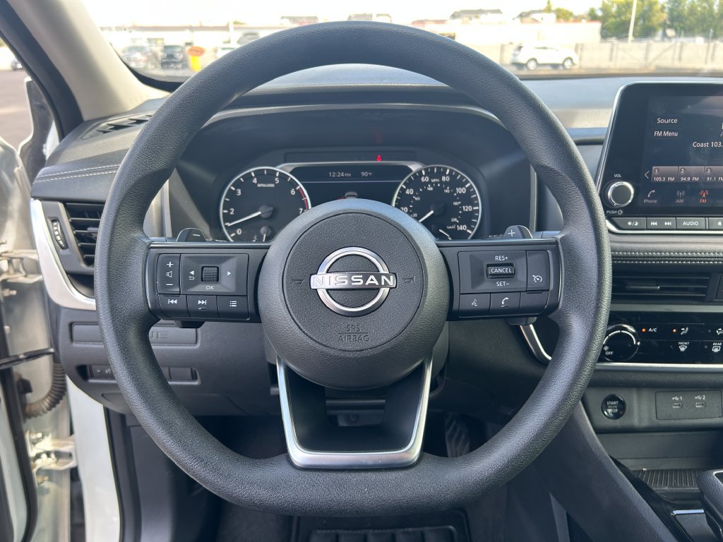 Used 2024 Nissan Rogue S FWD image 19