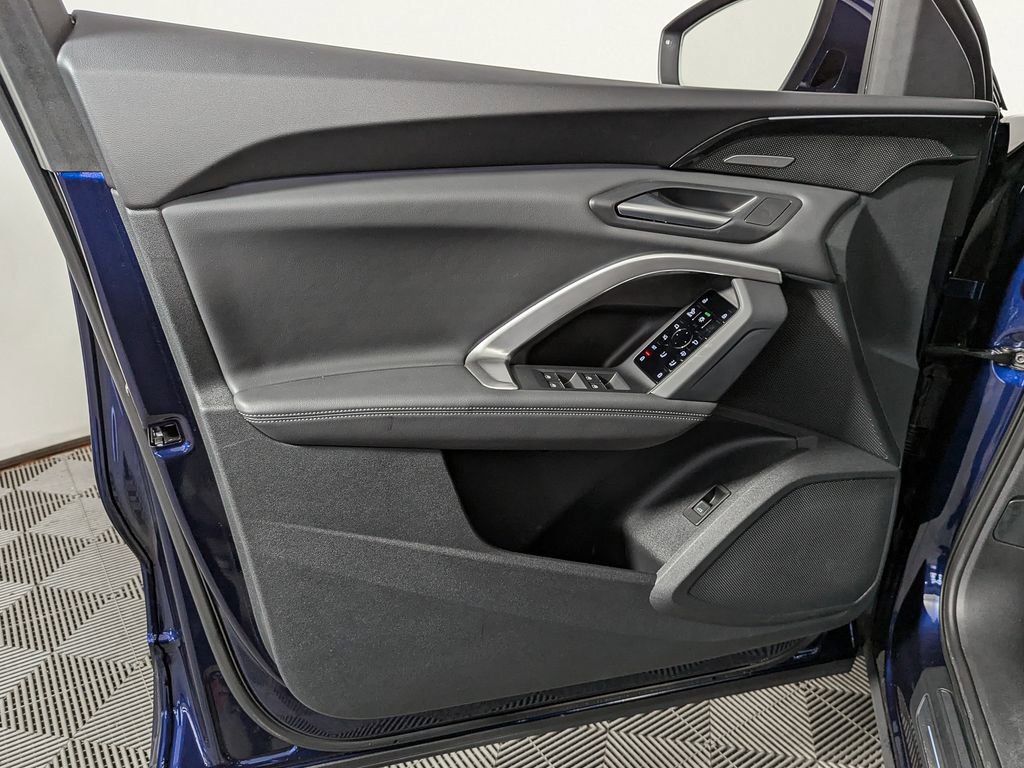 Used 2025 Audi Q5 Premium Plus image 15