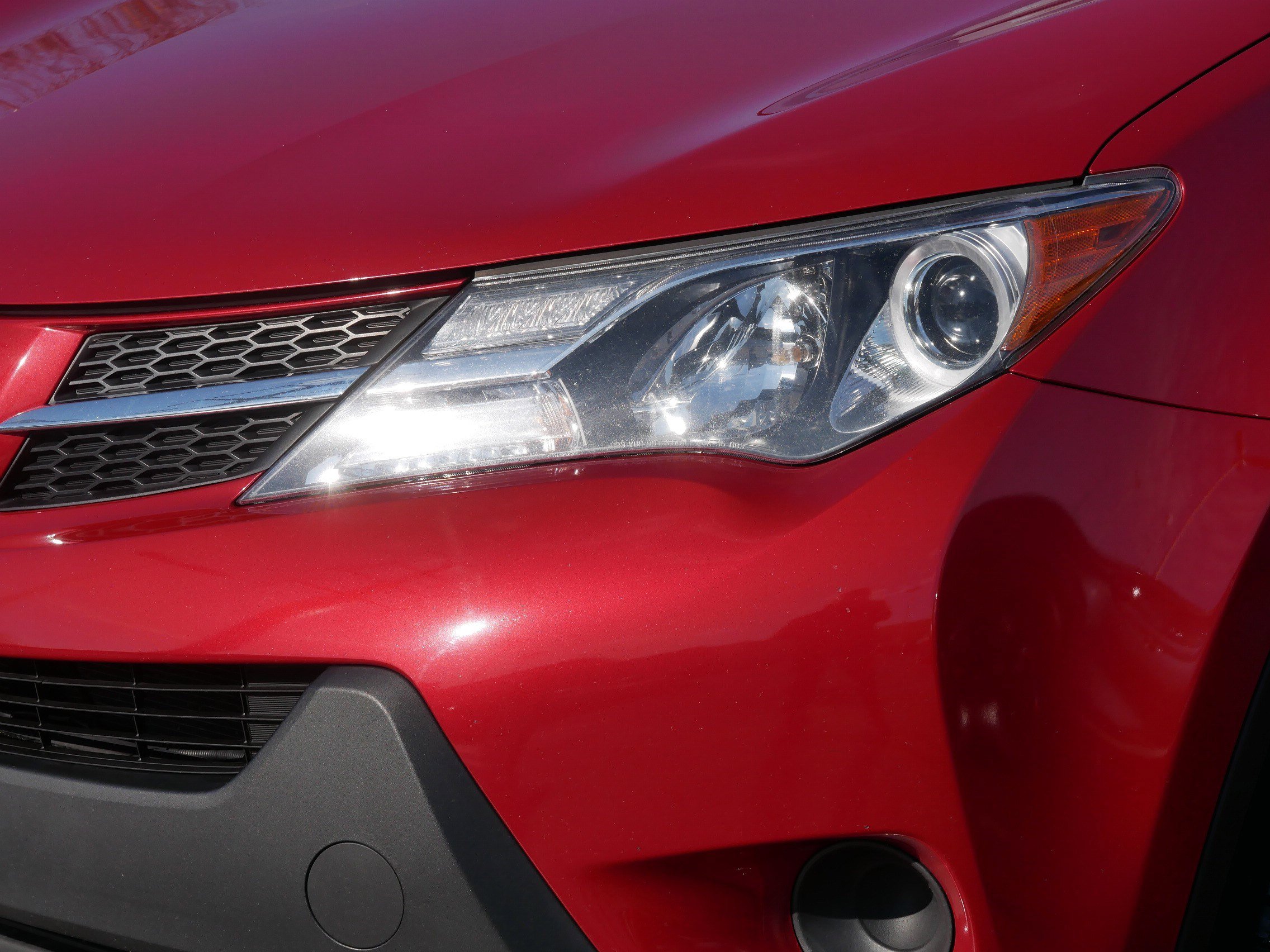 Used 2015 Toyota RAV4 LE image 13