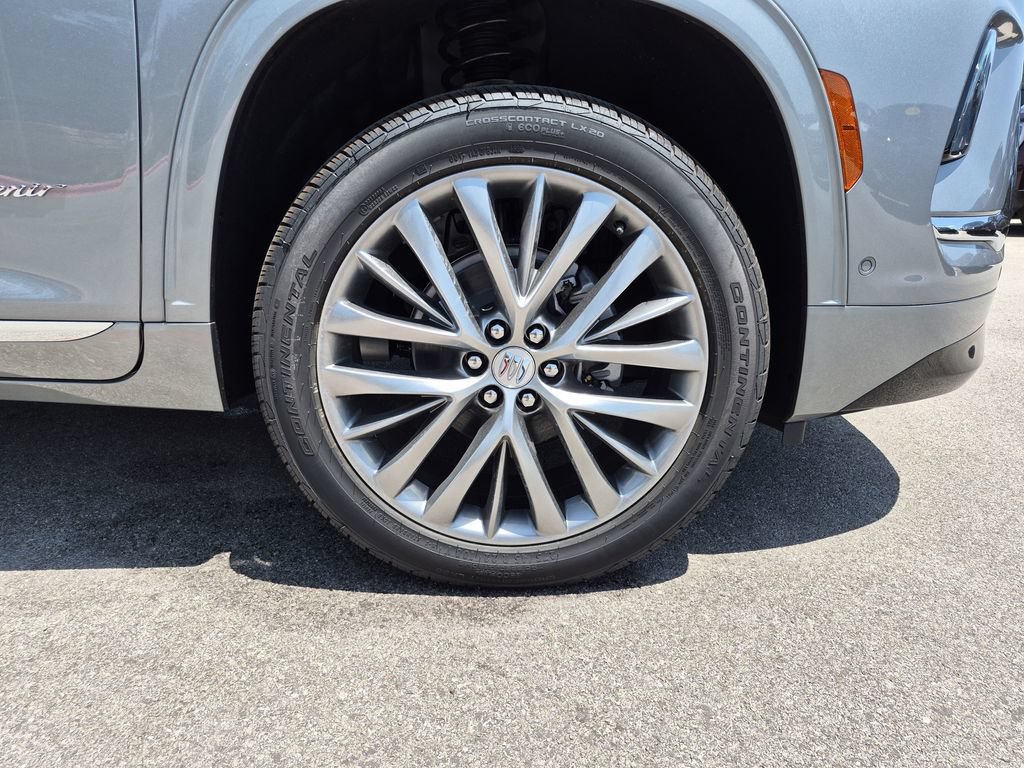 New 2026 Buick Enclave Avenir w/ Super Cruise Package FWD image 16