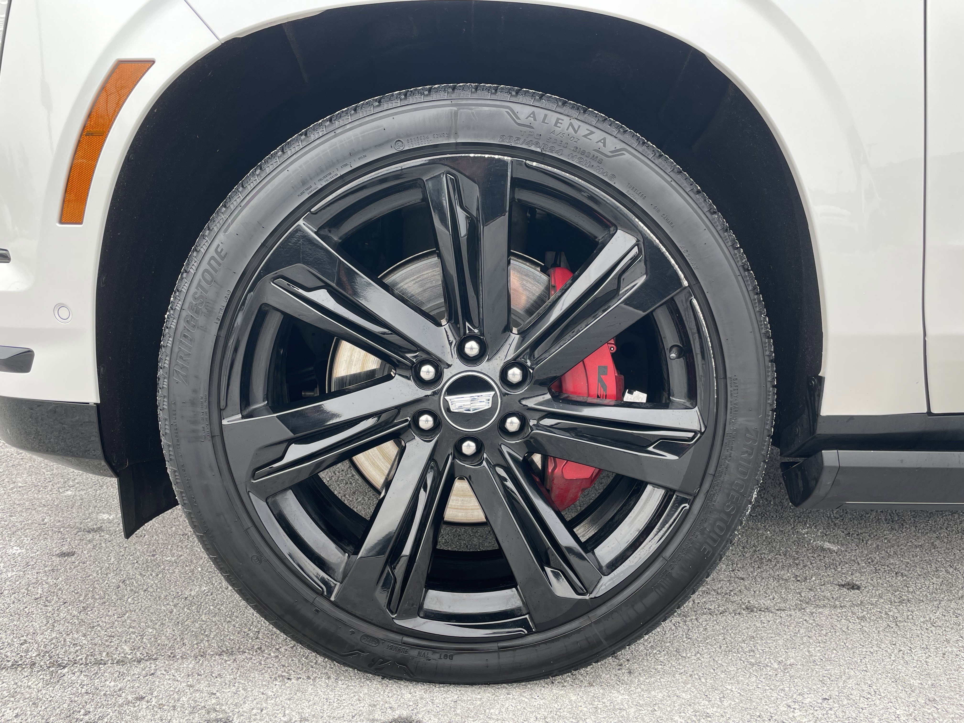 Used 2025 Cadillac Escalade ESV Sport Platinum image 9