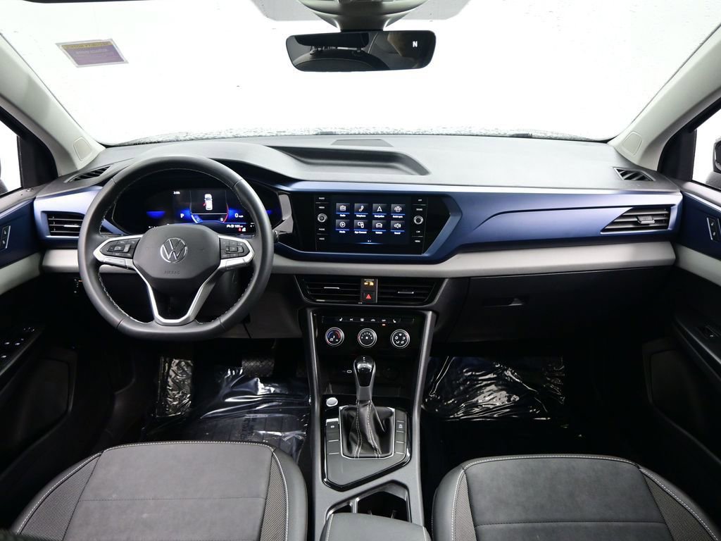 Used 2023 Volkswagen Taos SE w/ Panoramic Sunroof Package image 32