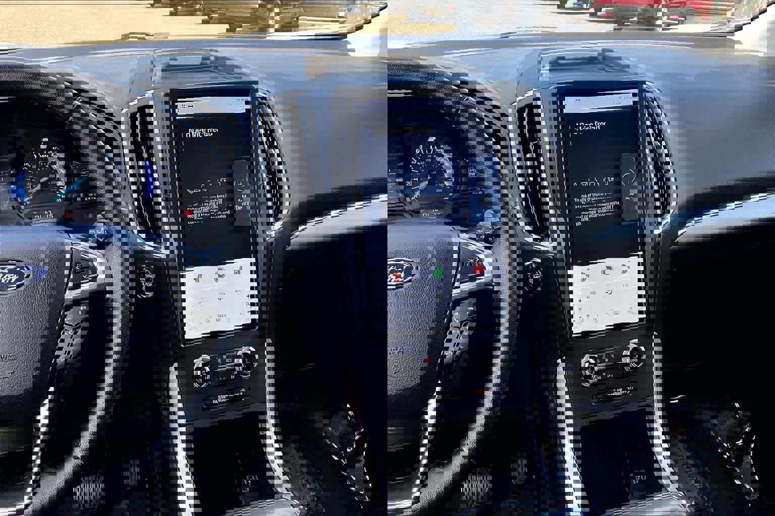 Used 2022 Ford Edge SEL w/ Convenience Package AWD/4WD image 6