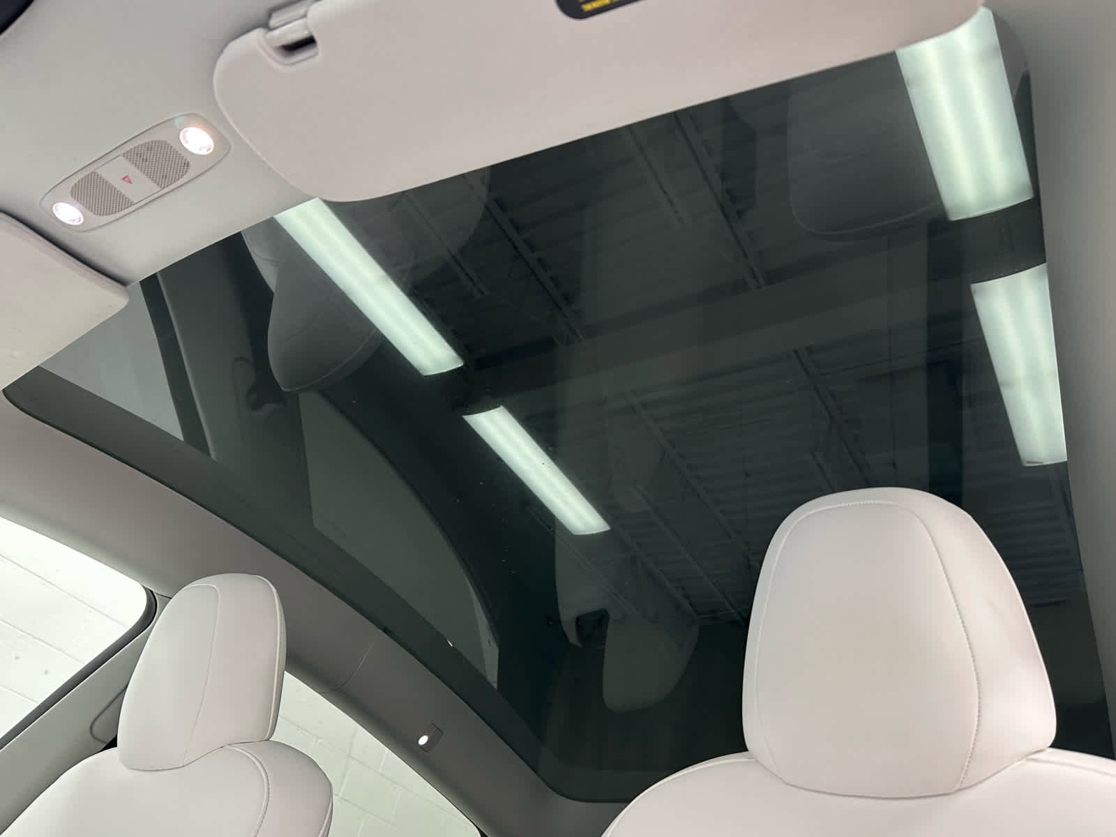 Used 2023 Tesla Model Y Long Range AWD/4WD image 37