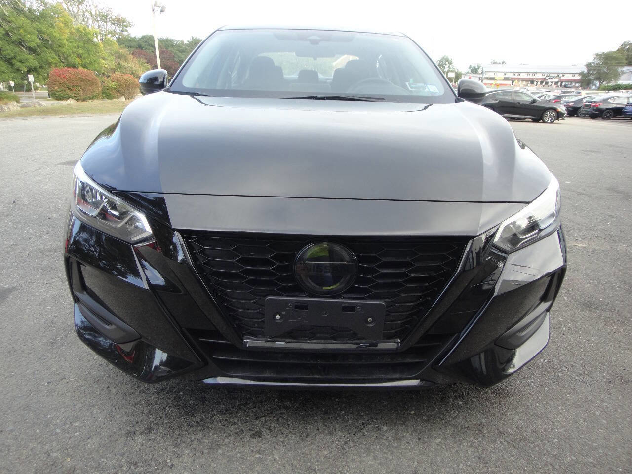 Used 2022 Nissan Sentra SV w/ Trunk Package image 2