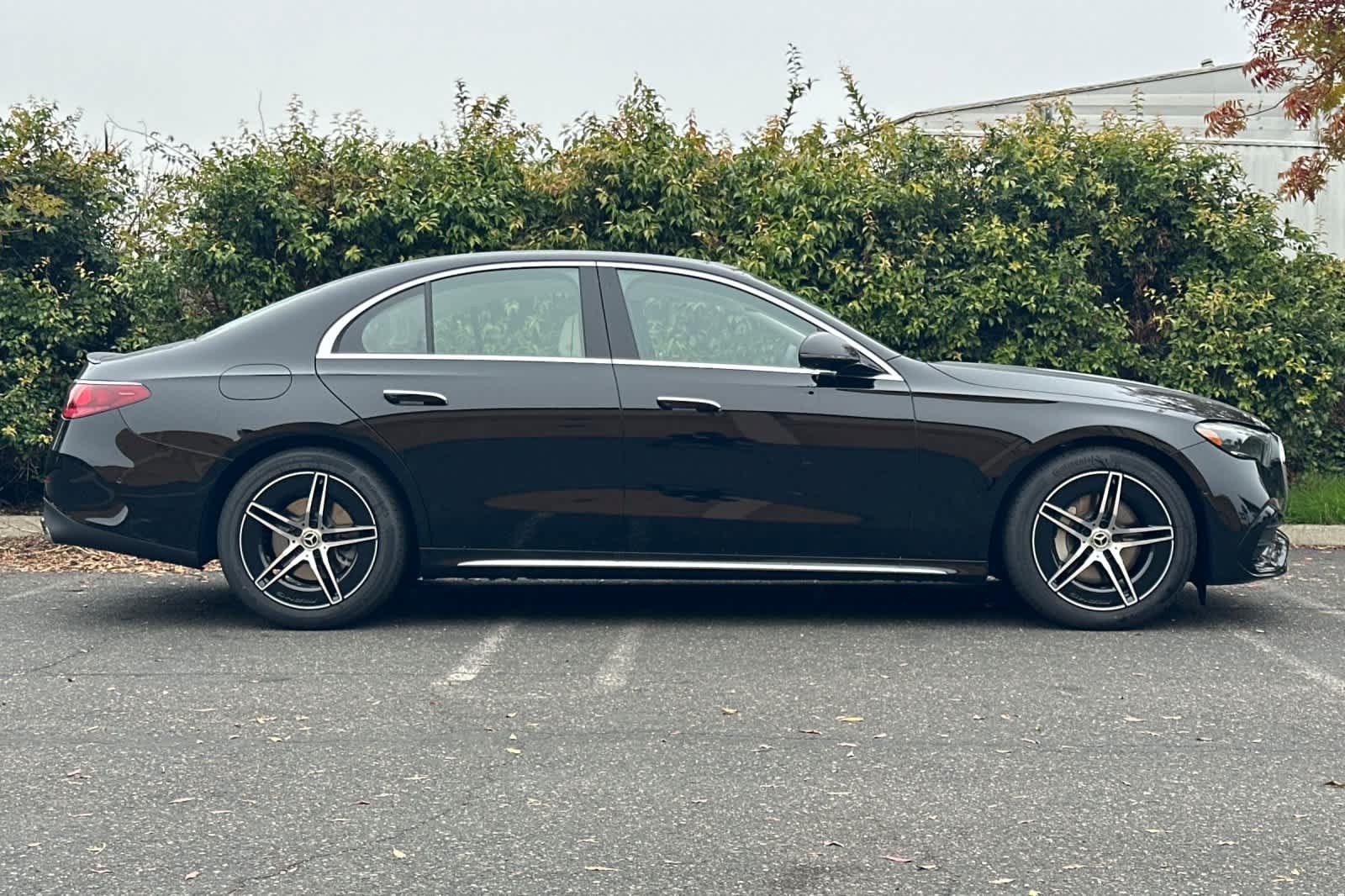 New 2026 Mercedes-Benz E 350 Sedan image 2