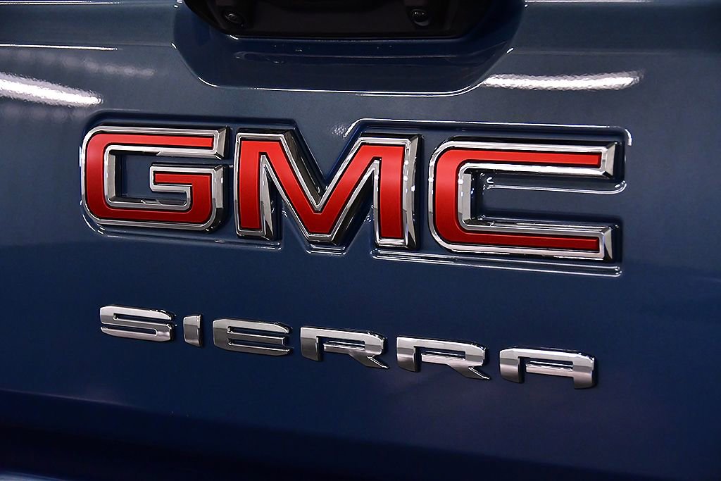 Used 2025 GMC Sierra 1500 Elevation w/ Elevation Premium Package AWD/4WD image 13