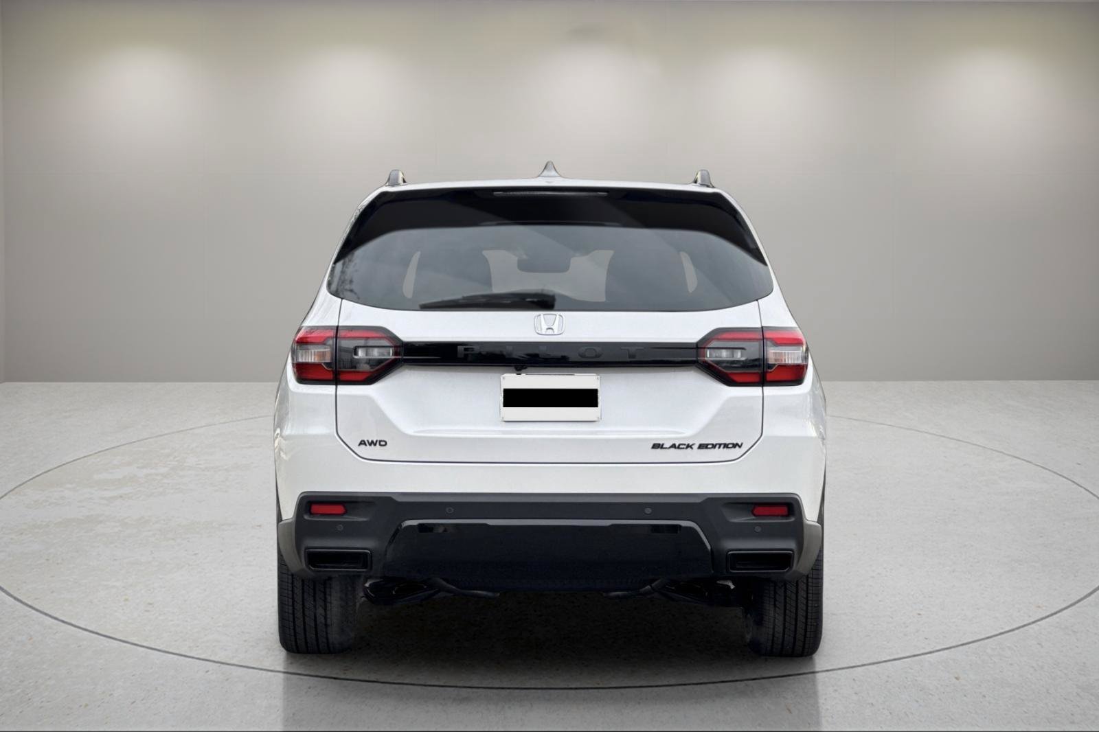 New 2026 Honda Pilot Black Edition image 4