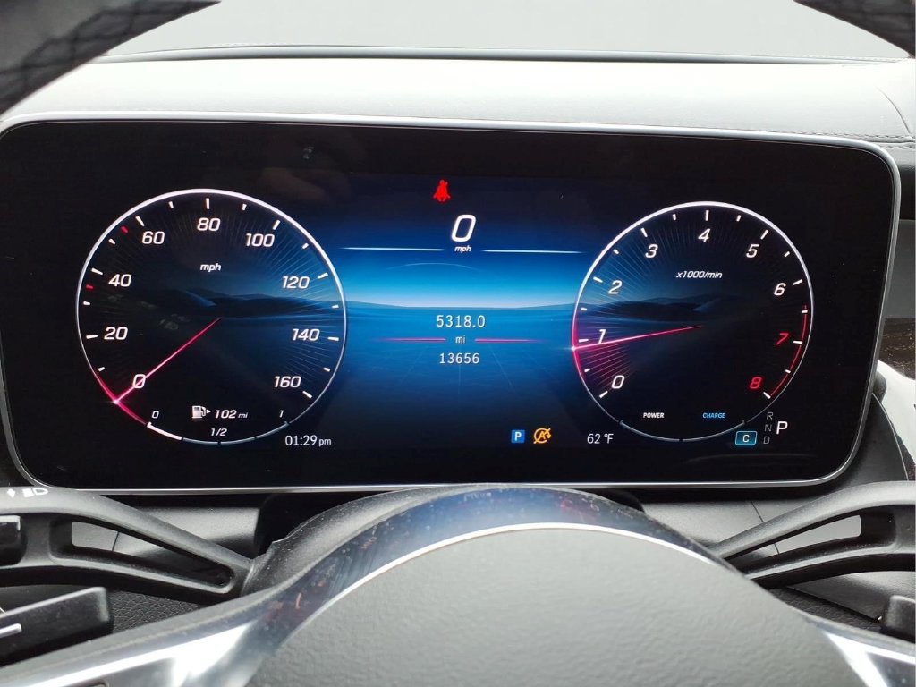 Used 2025 Mercedes-Benz GLC 300 image 12