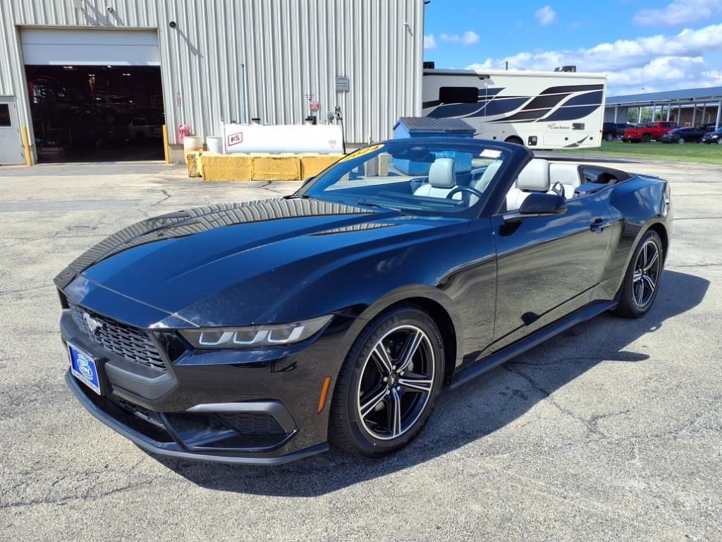 Used 2024 Ford Mustang Premium image 7