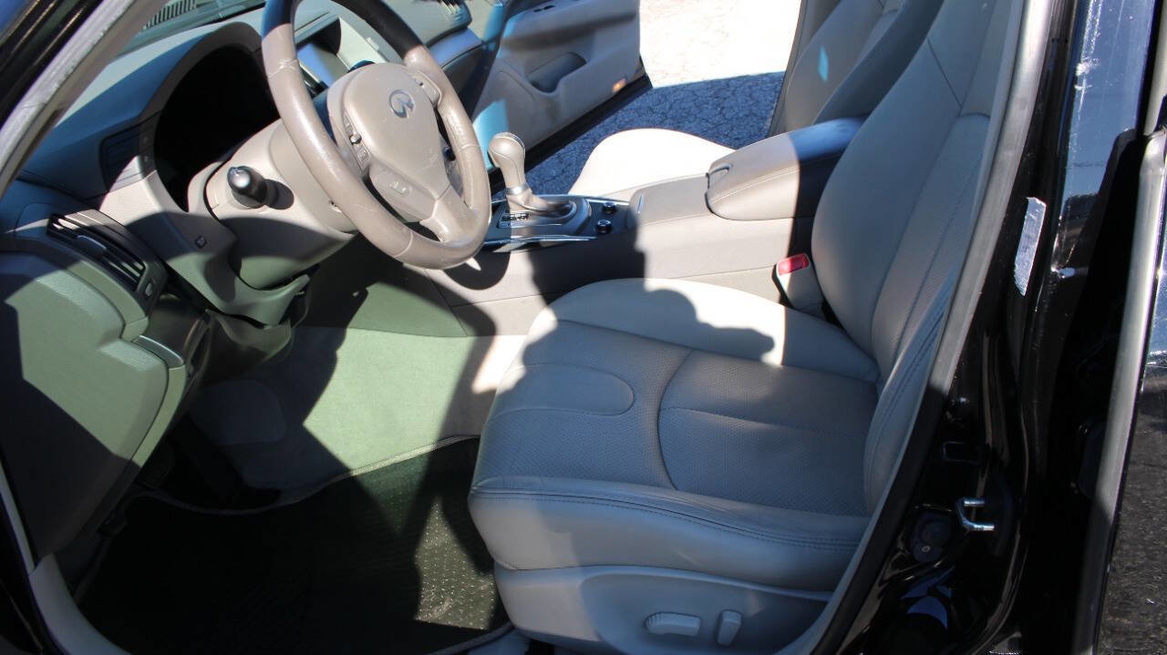 Used 2013 INFINITI G37 Journey image 31
