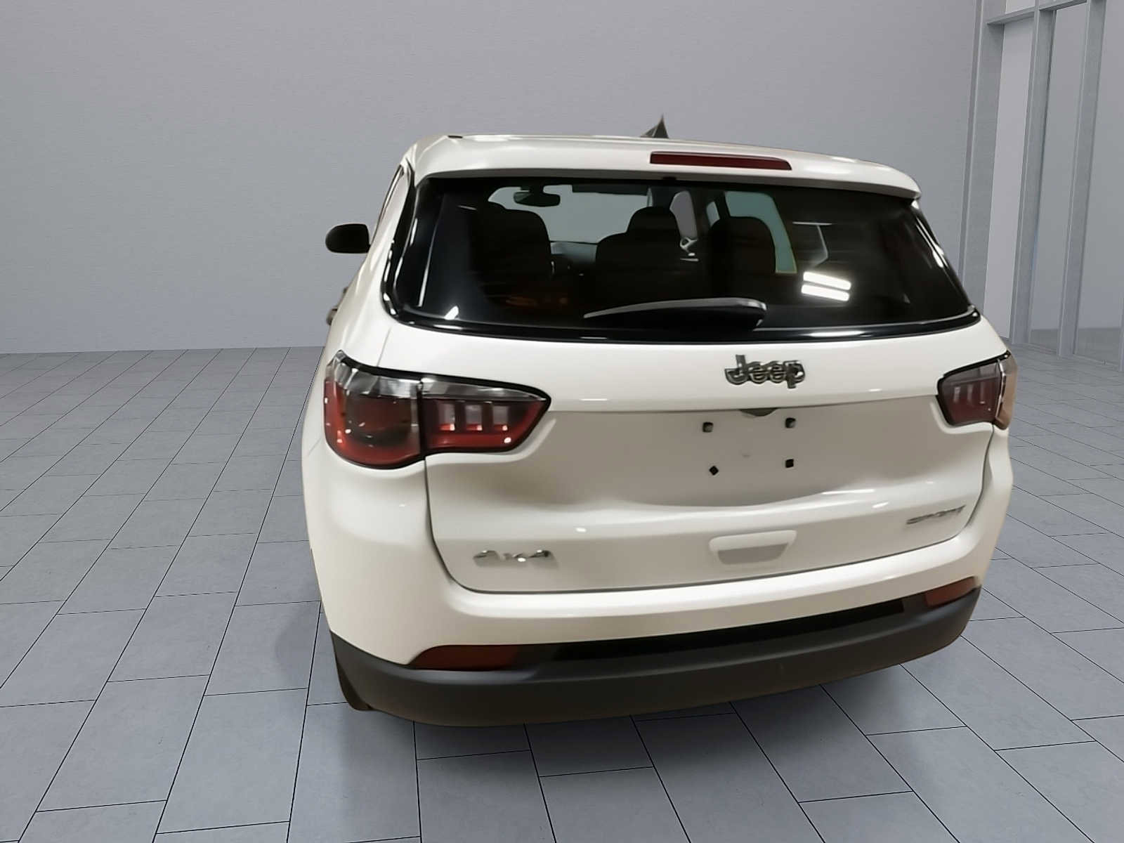 Used 2021 Jeep Compass Sport image 7