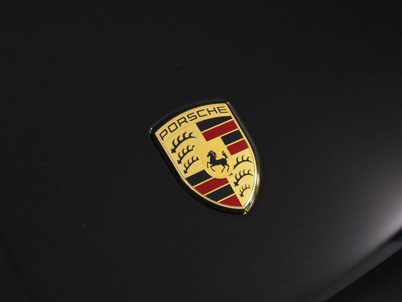 Certified 2024 Porsche Macan S AWD/4WD image 29