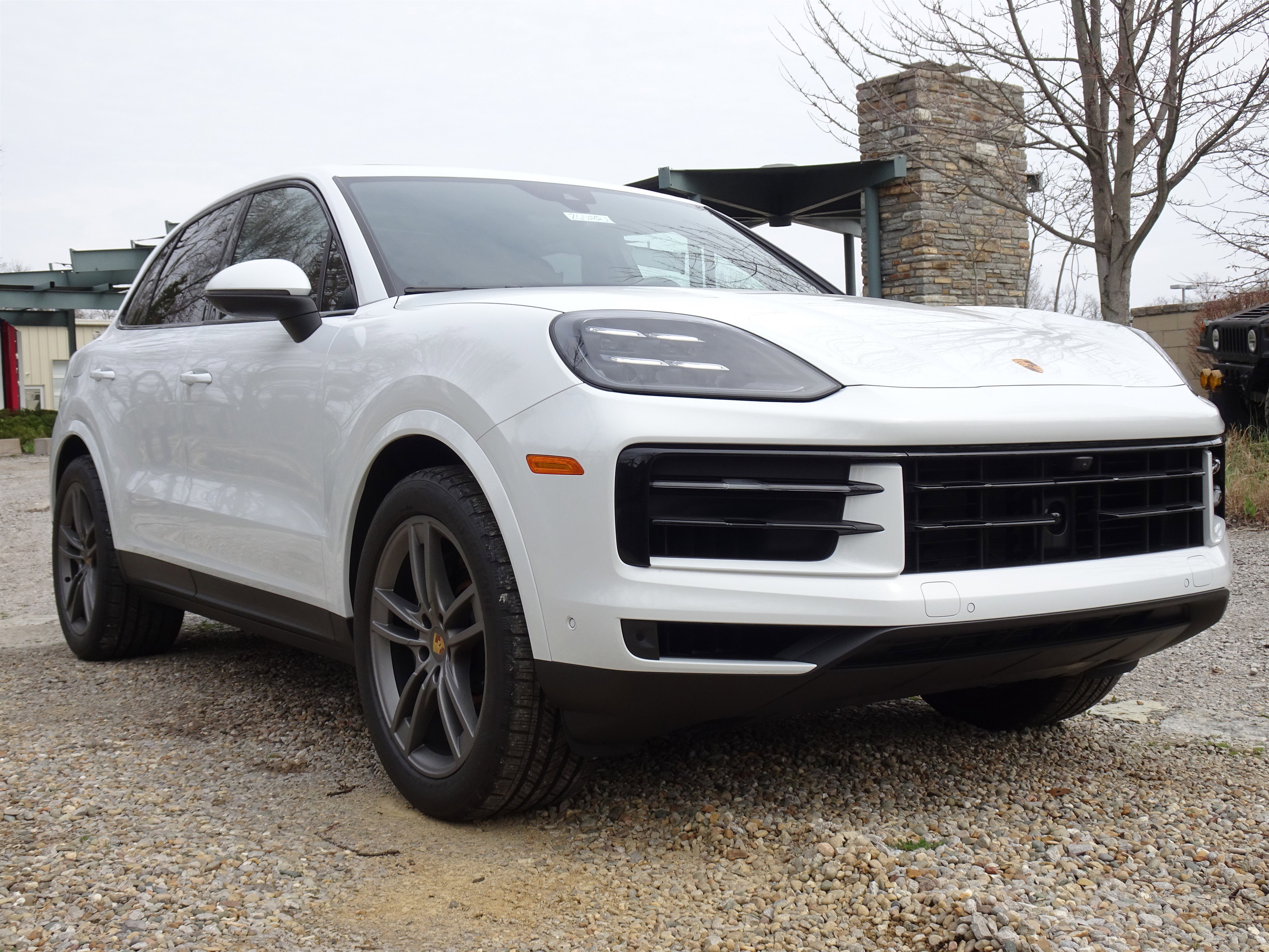 Used 2024 Porsche Cayenne image 13