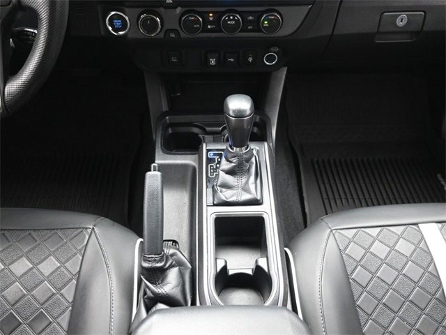 Used 2021 Toyota Tacoma TRD Off-Road image 19