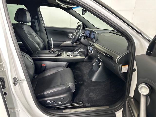 Used 2023 Genesis GV60 Advanced image 28
