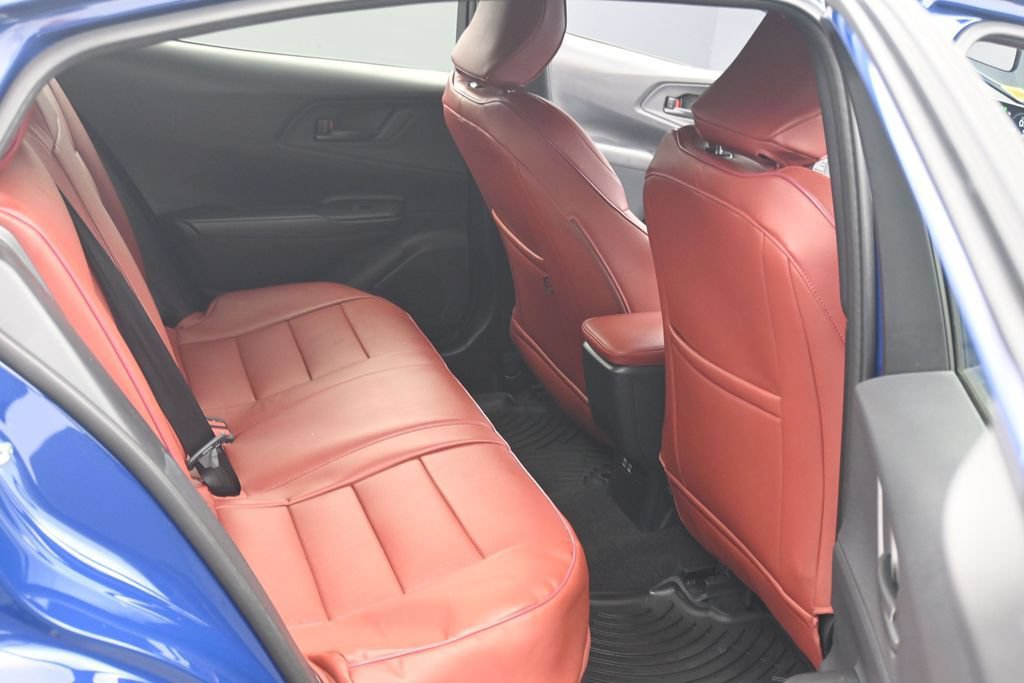 Used 2026 Toyota Prius Plug-In Hybrid FWD image 12
