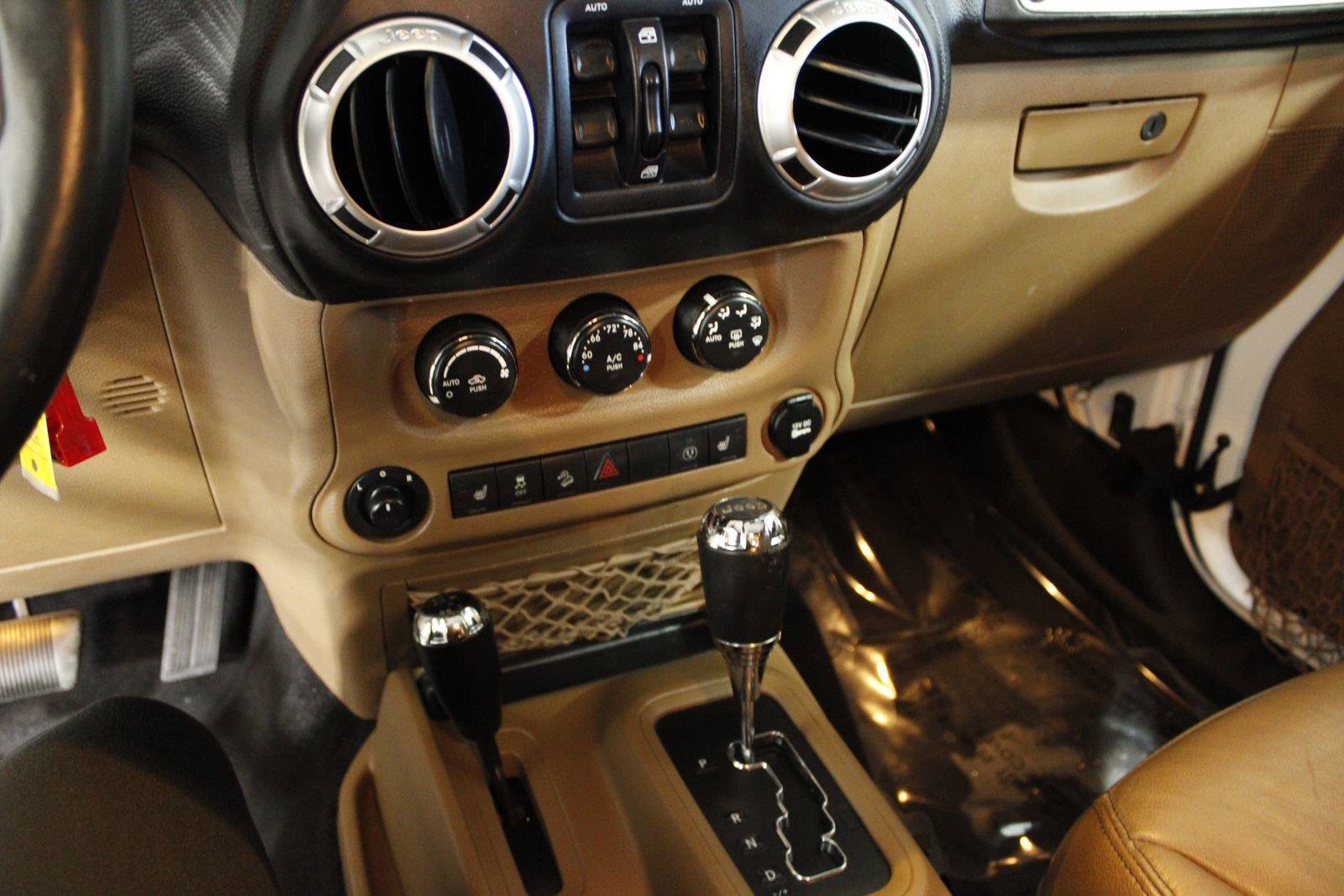 Used 2017 Jeep Wrangler Unlimited Sahara w/ Dual Top Group image 37